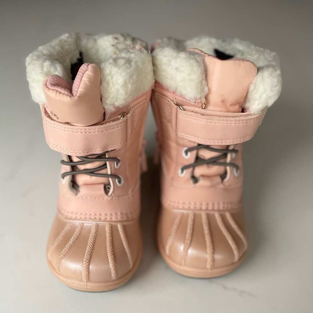 Cat & Jack Thermolite EcoMade size 6T Light Pink/Blush